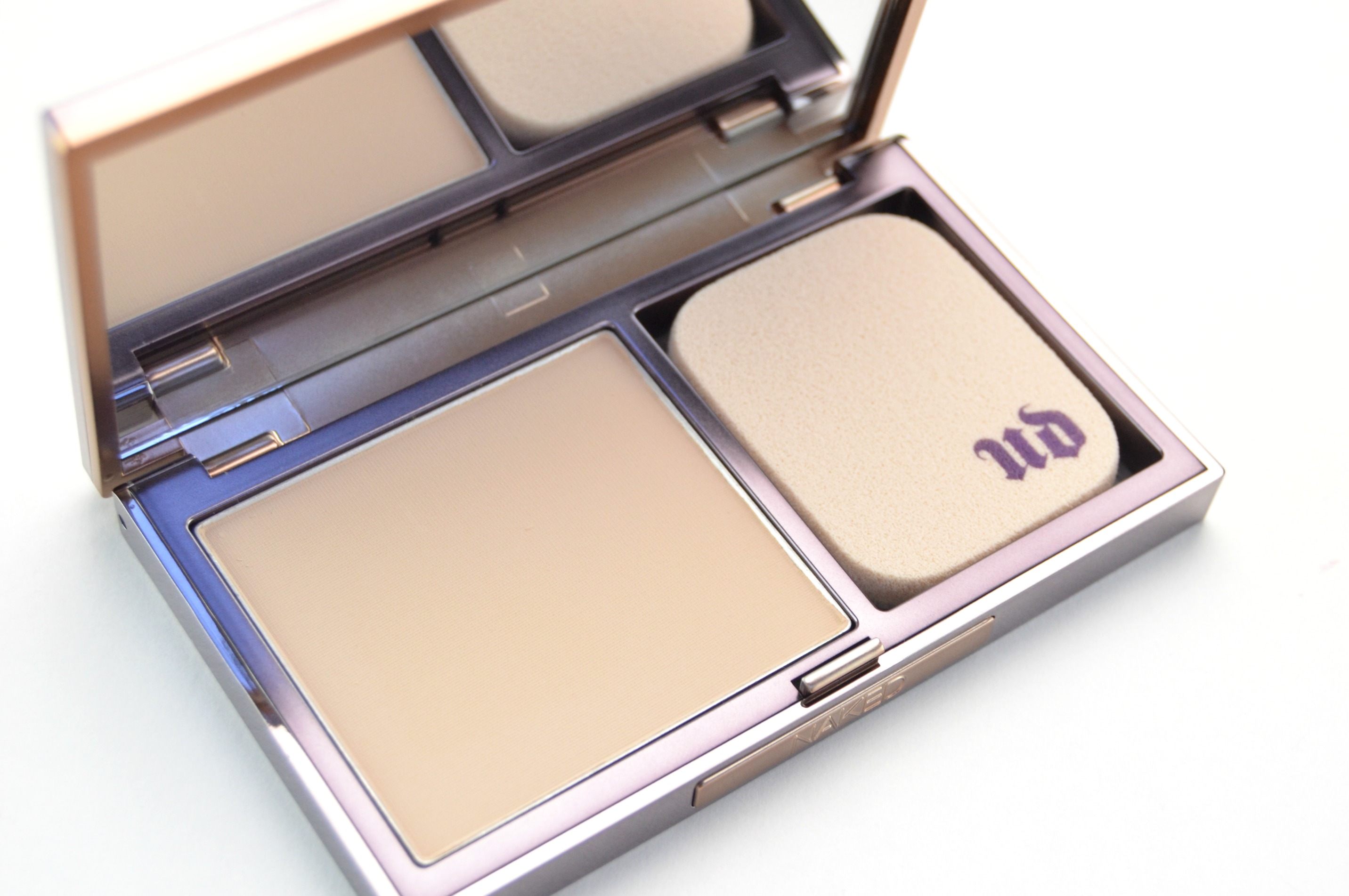 Urban Decay Naked Skin Ultra Definition Powder Foundation The