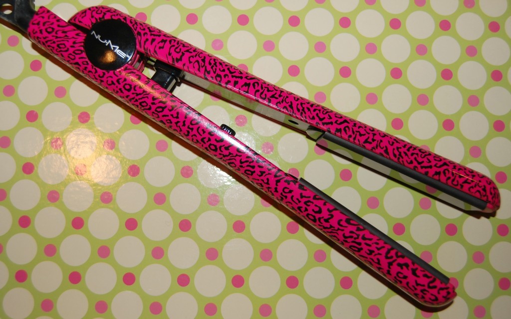 Nume pink hotsell hair straightener