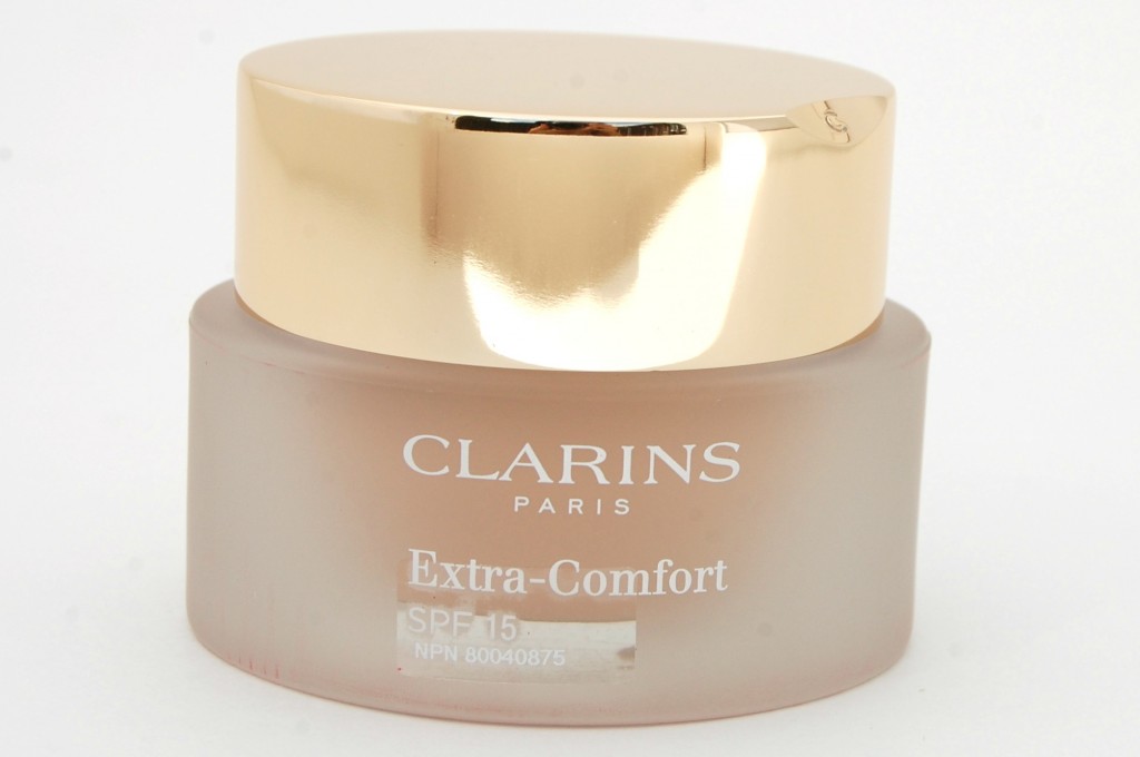 Clarins Extra Comfort Foundation  (1)