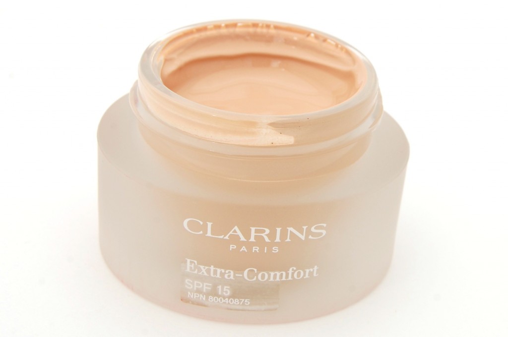 Clarins Extra Comfort Foundation  (4)