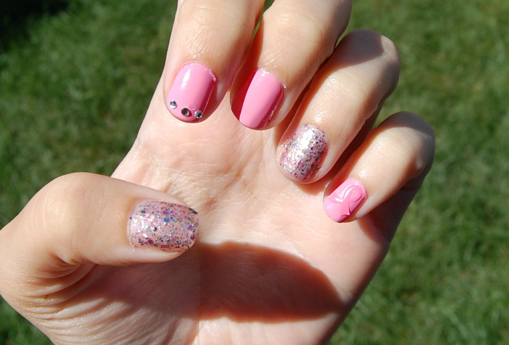 OPI Pink of Hearts 2013  (2)