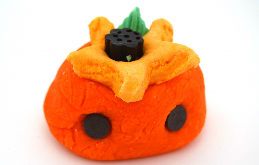 LUSH Pumkin Bubble Bar  (2)