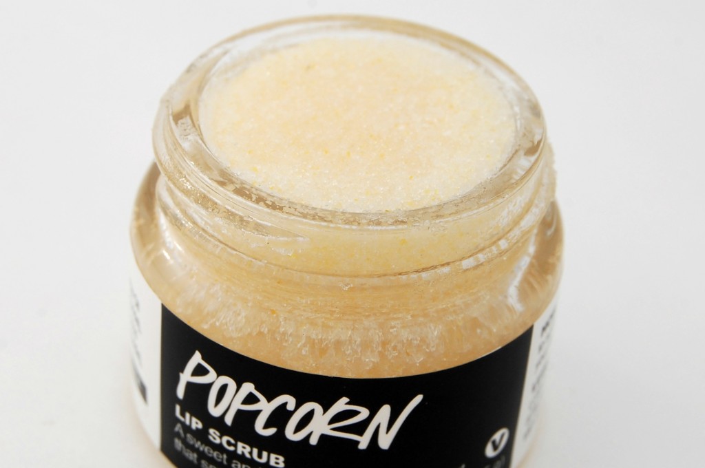 Lush Popcorn Lip Scrub (4)