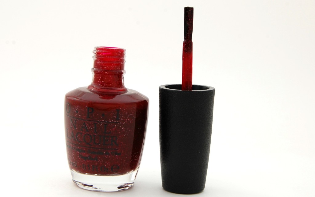 OPI Underneath the Mistletoe (3)