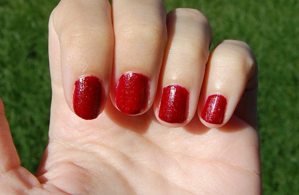 OPI Underneath the Mistletoe (4)