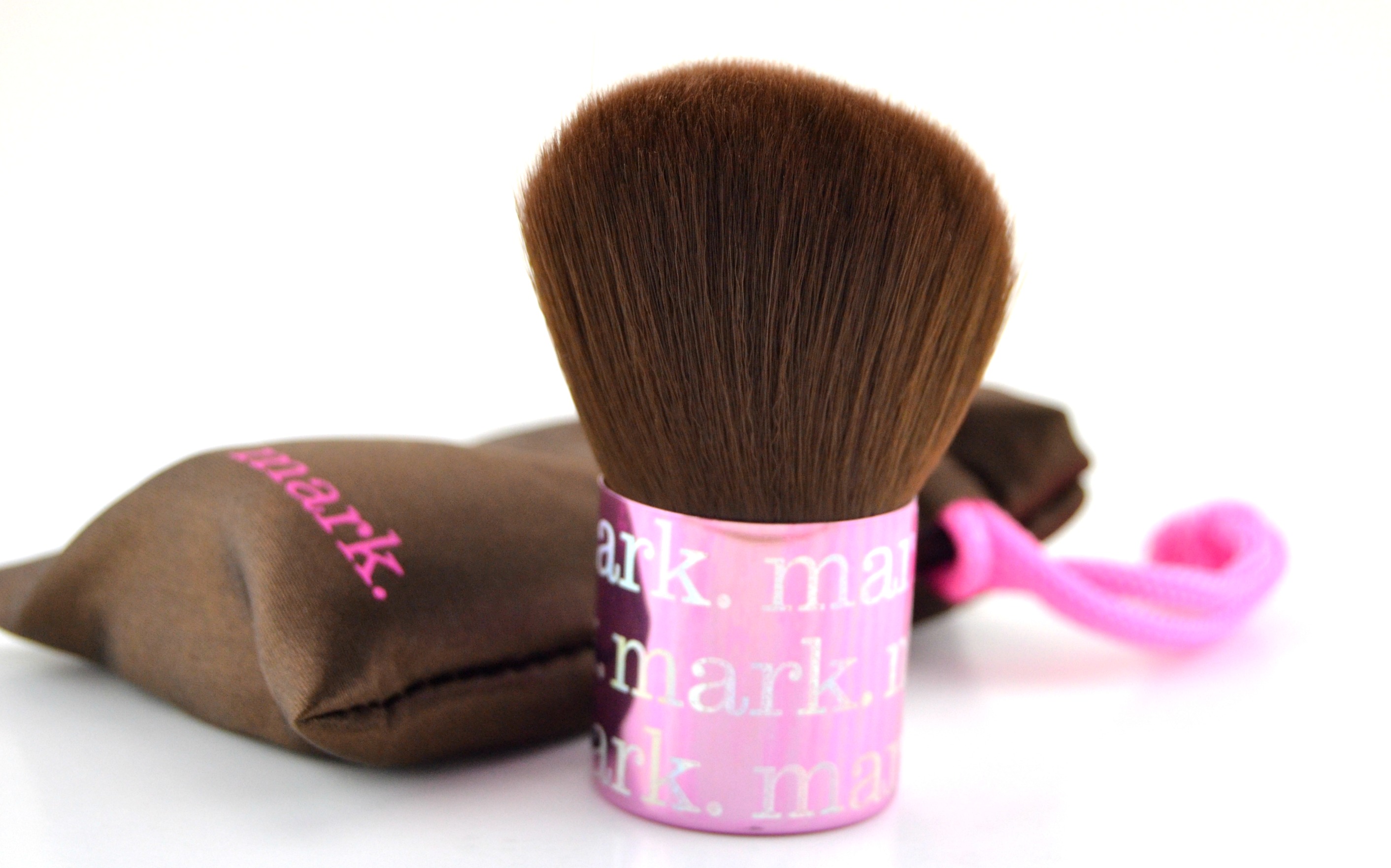 Mark. Angled Kabuki Face Brush (2) The Pink Millennial