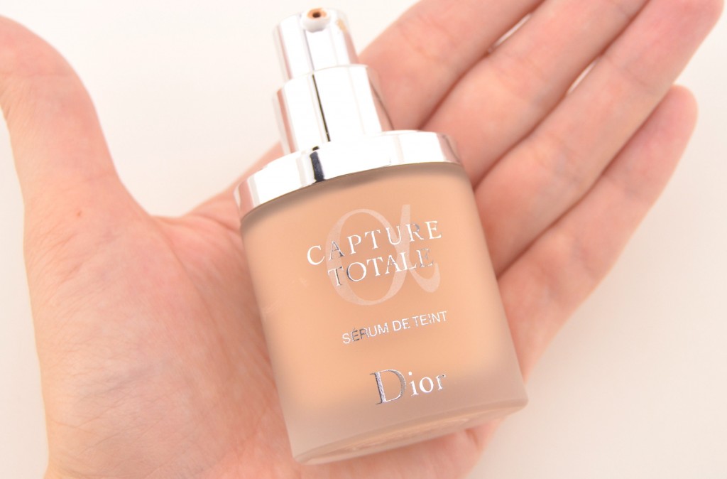 capture totale triple correcting serum foundation