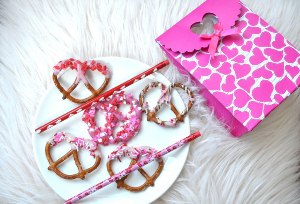 Valentine’s Chocolate Covered Pretzels