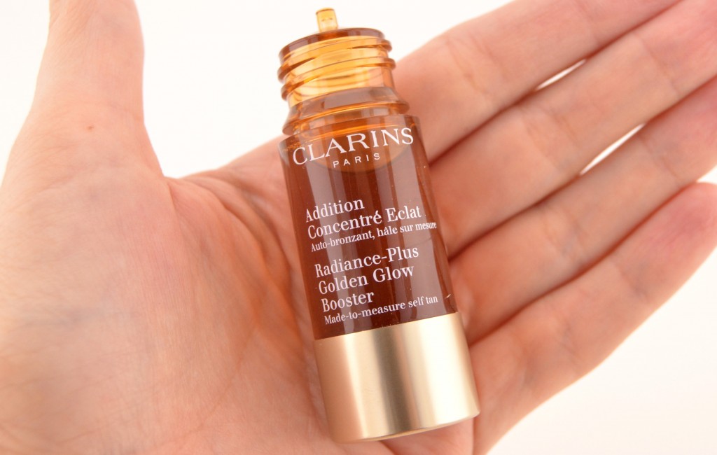 Clarins Radiance-Plus Golden Glow Booster  (4)
