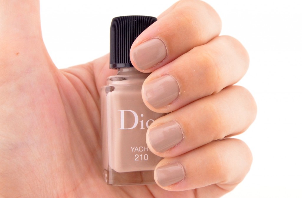 Dior Manicure Transat in in Yacht  (1)