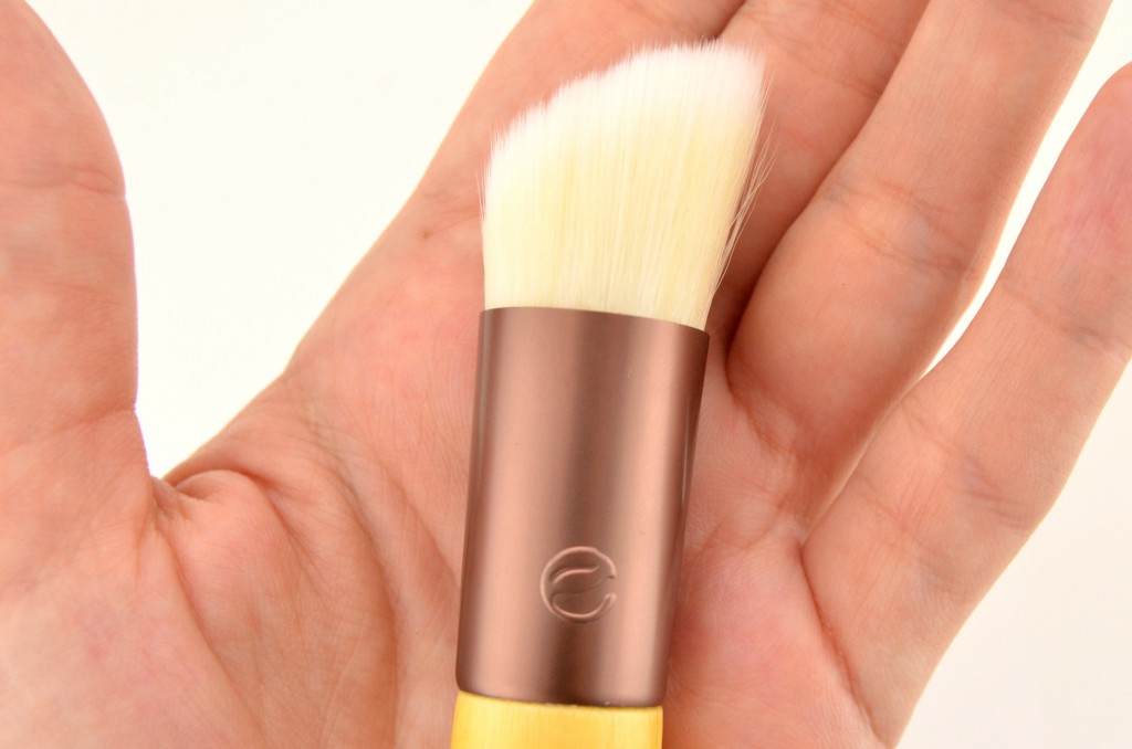 EcoTools Skin Perfecting Brush (3)