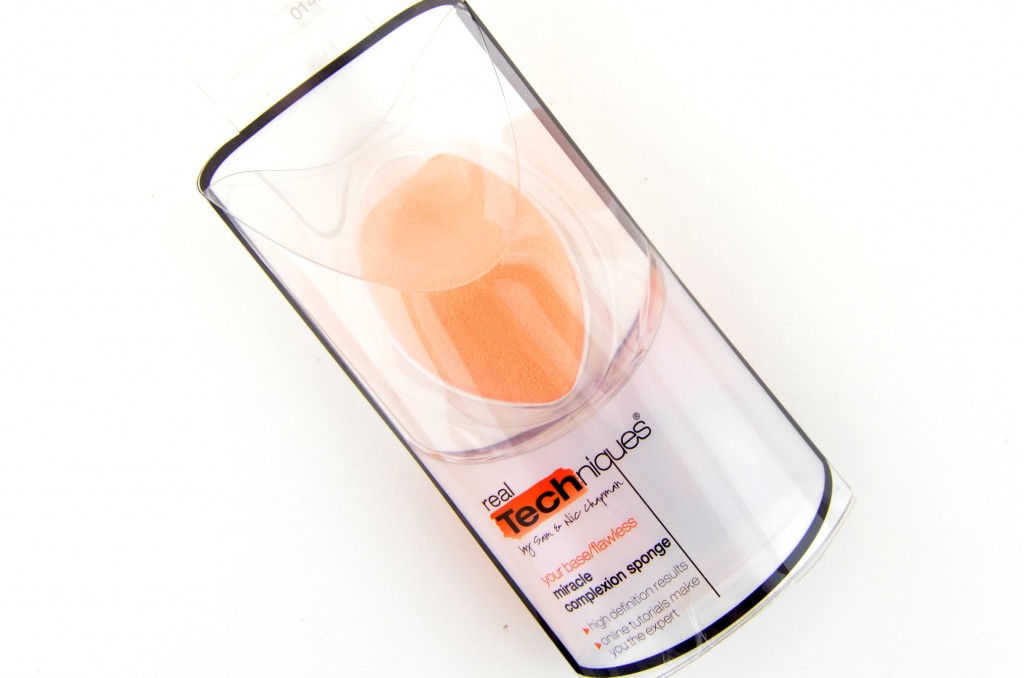 Real Techniques Miracle Complexion Sponge (2)