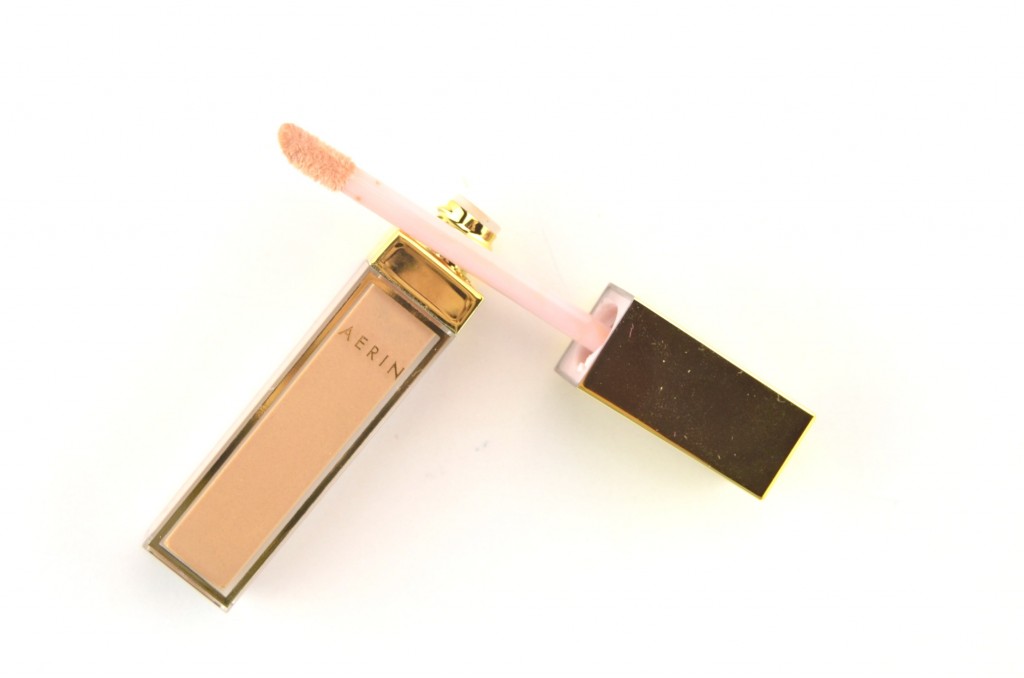 Aerin Lip Gloss in Weekend, Aerin Essentials Collection Fall And Winter 2014 review,  nude lip, nude lipstick, aerin lip gloss, estee lauder, sheer lip gloss, pop of colour, fashion bloggers