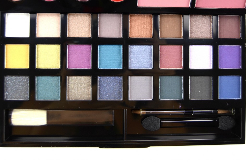 Avon Makeup Studio Palette