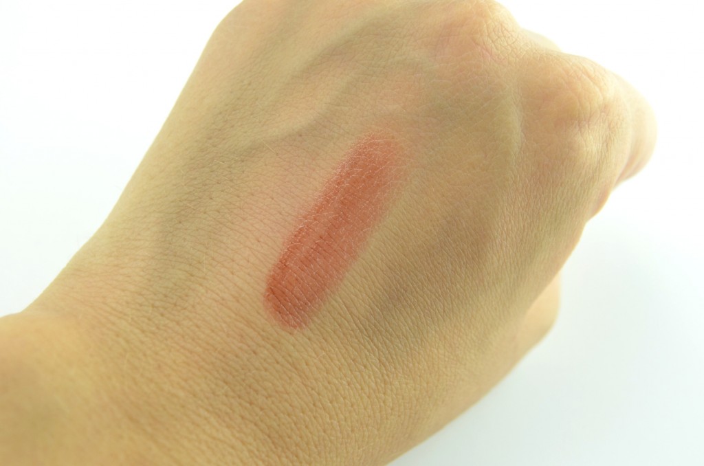 Clinique The Almost Lipstick, Black Honey swatch, clinique lipstick, lippie, nude lipstick, Canadian Beauty Bloggers, Canadian Beauty Blog, Canadian Beauty Blogger, Fashionista, look of the day, skin care, health, skincare, FOTD