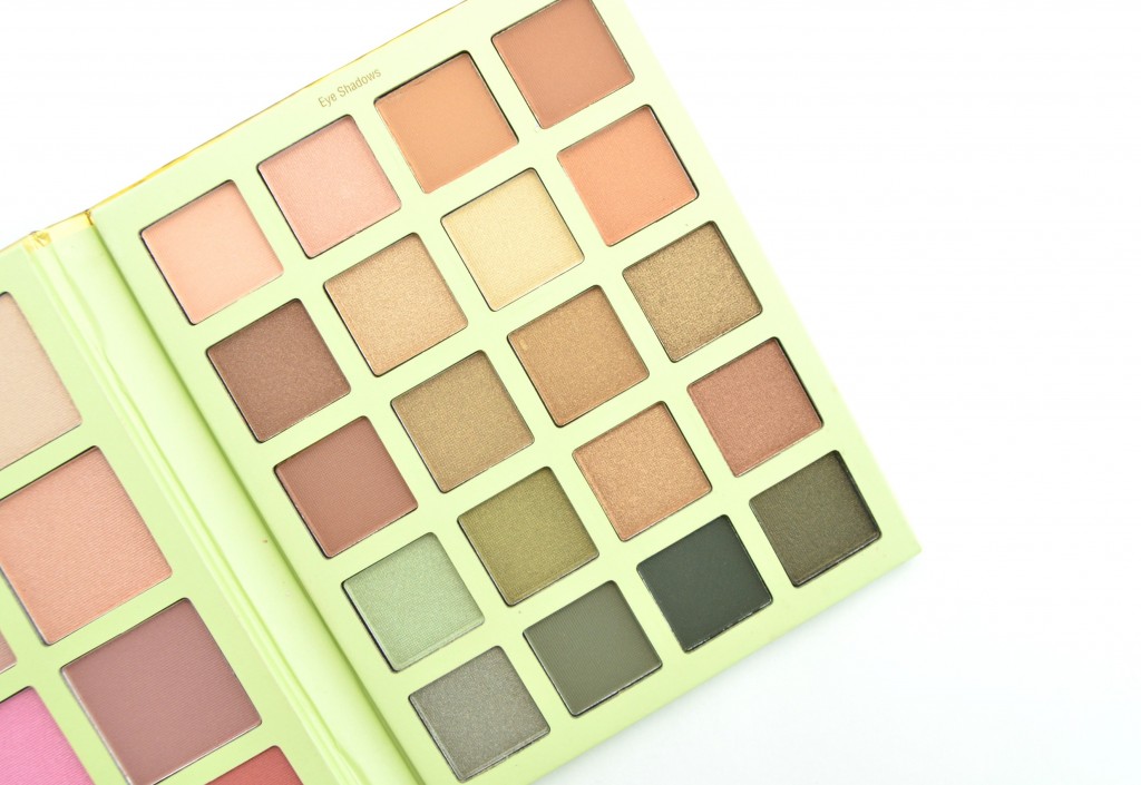 Pixi Ultimate Beauty Kit 2nd Edition Eye & Cheek Palette, Makeup Blog, Canadian Beauty Blogs, The Pink Millennial, Ontario Blog, Makeup code, business casual for women, winter makeup looks, makeup looks, cosmetics