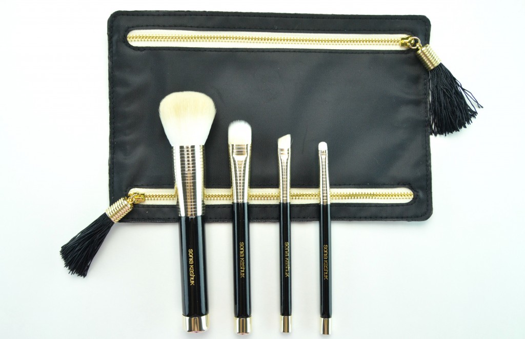 Sonia Kashuk, Golden Age Four-Piece Brush Set, black Clutch, Canadian Beauty Bloggers, Canadian Beauty Blog, Canadian Beauty Blogger, Fashionista, look of the day, skin care routine, health care, skincare, FOTD