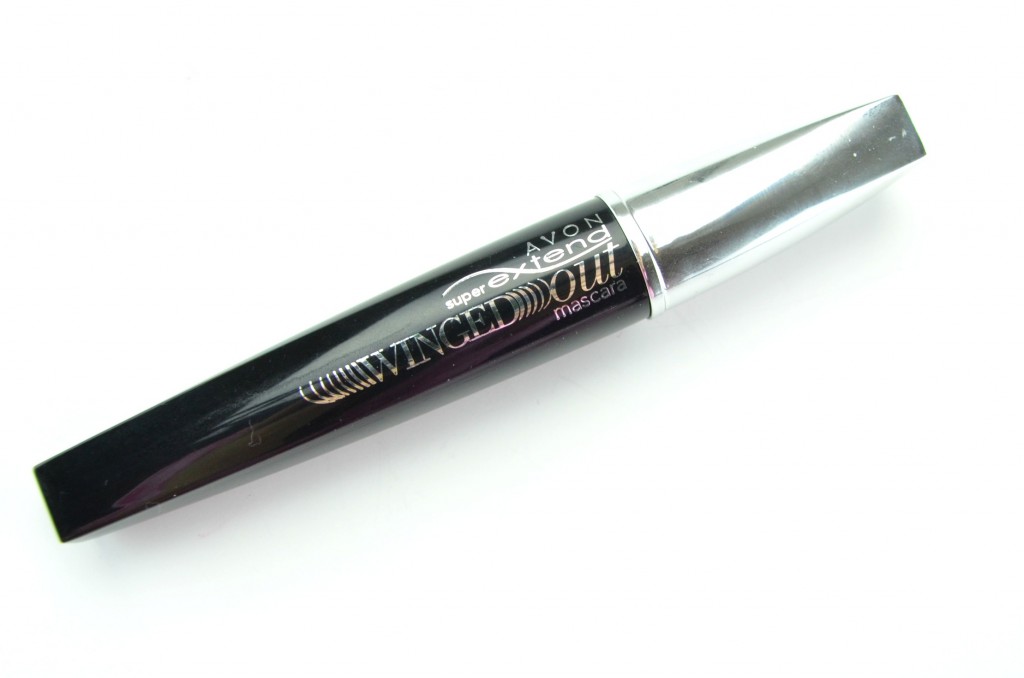 Avon SuperExtend Winged Out Mascara Review