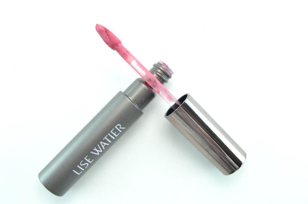 Lise Watier Baiser Velours, Liquid Lipstick, lise watier lipstick, liquid lippie, velvety lipstick, lise waiter lipgloss, hot pink lipstick, red lipstick