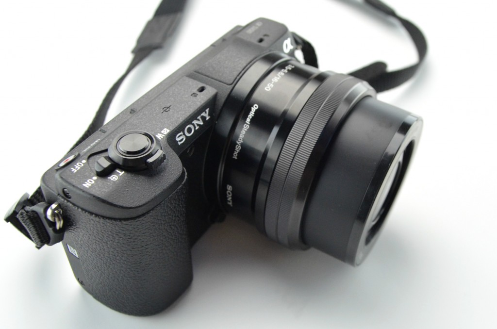 Sony A5100 Mirrorless Camera w1650mm Zoom Lens  (4)