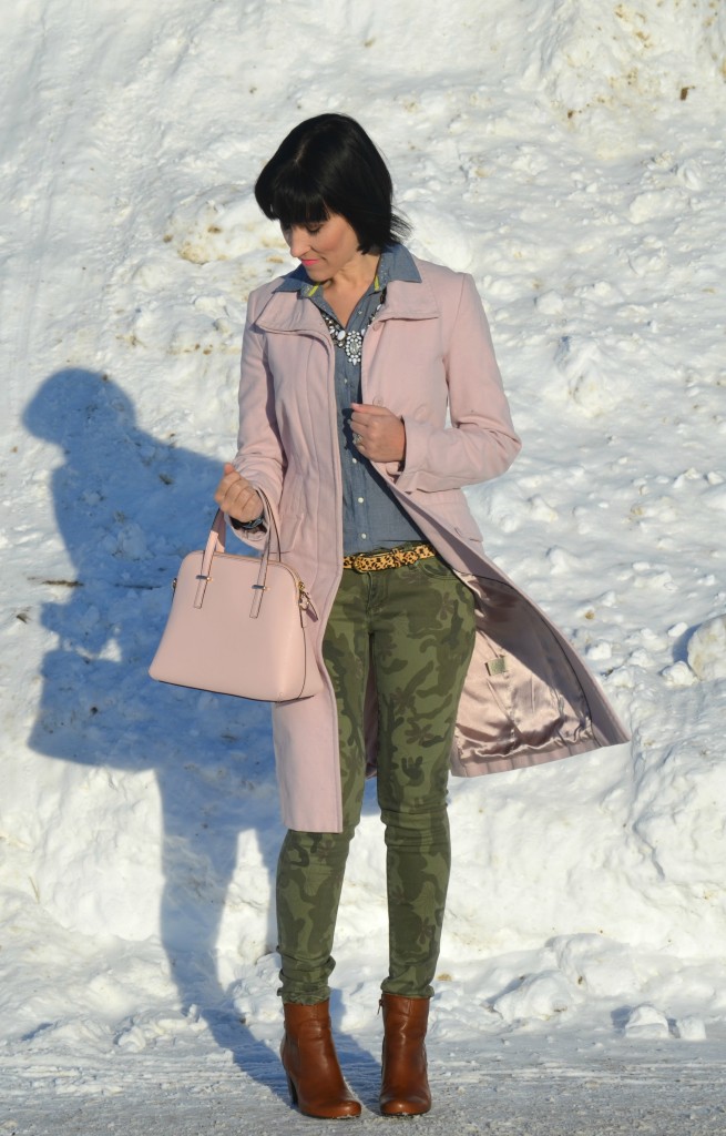 Canadian fashion blogger, Canadian fashion blog, fashion bloggers, Canadian fashionista, miz mooz boots, pink kate spade handbag, statement necklace, pink purse