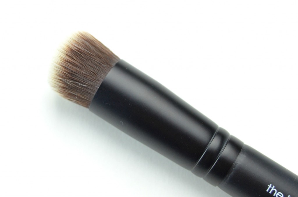 Rodial Highlight Brush  (2)