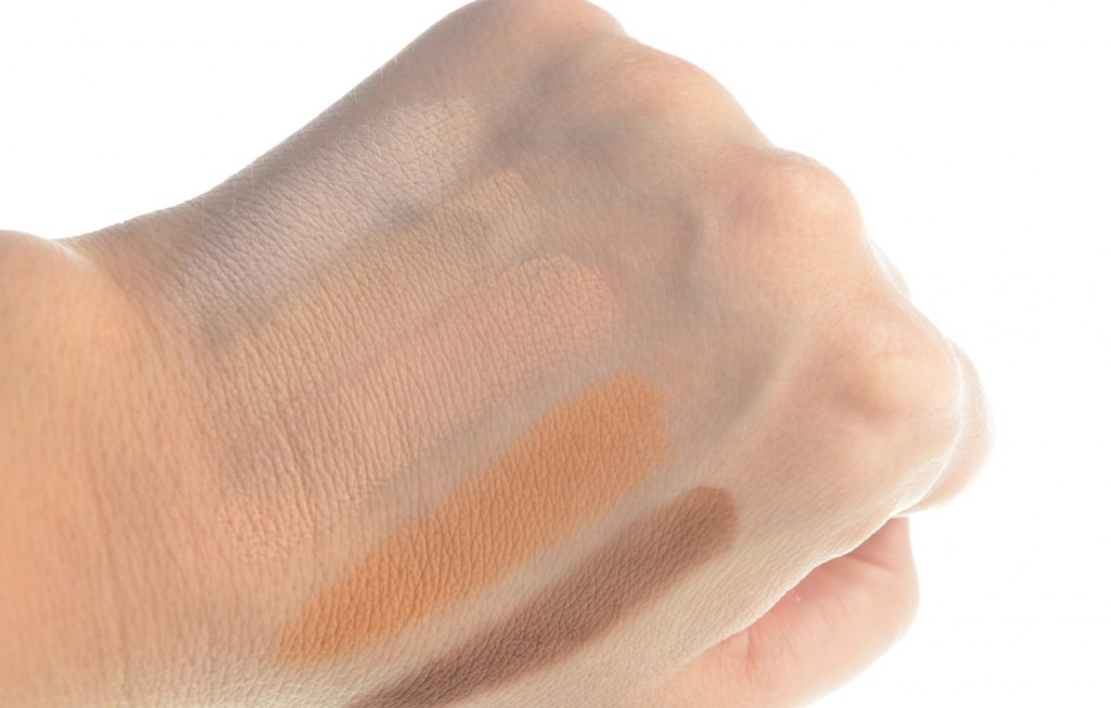 Urban Decay Naked Skin Ultra Definition Powder Foundation swatch