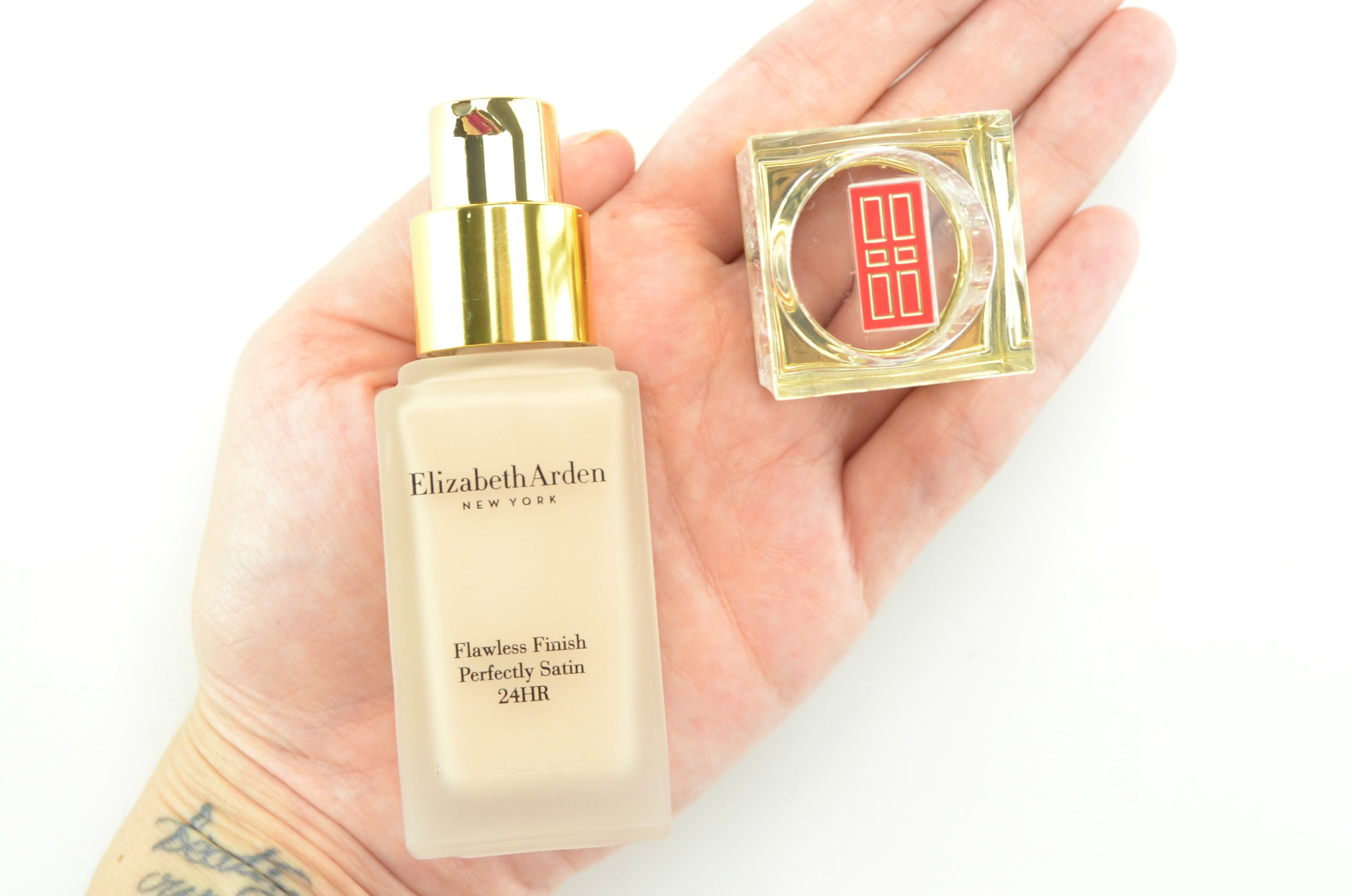 PRODUCT REVIEW: ELIZABETH ARDEN FLAWLESS FINISH PERFECTLY 