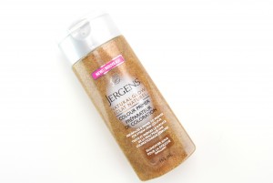 Jergens Natural Glow Colour Primer In-Shower Scrub