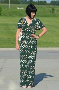 floral jumpsuit, white rebecca minkoff purse, bcbg pumps, jumpsuit, one-piece, canadian fashionista
