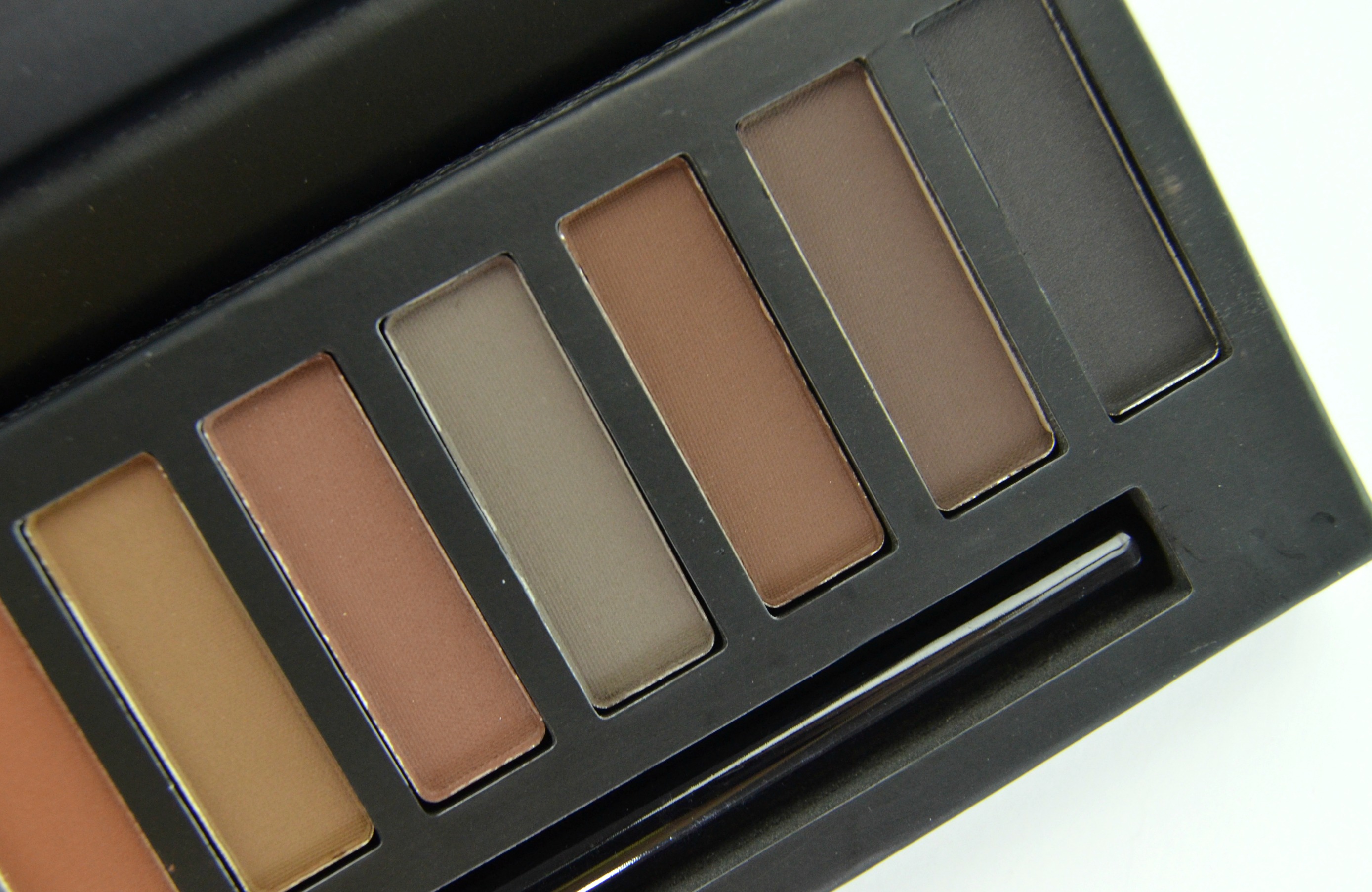 Paula's Choice The Nude Mattes Eyeshadow Palette - wide 1