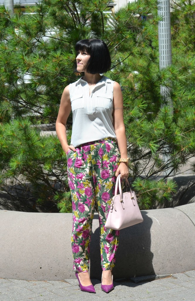 What I Wore, Canadian fashionista, Clarisonic Twitter chat, Loft striped blouse, pink Kate Spade Purse, shopbop, Wood Watch, Jord, h&M Floral Pants, purple pumps