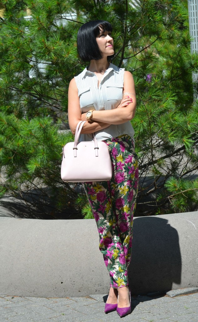 What I Wore, Canadian fashionista, Clarisonic Twitter chat, Loft striped blouse, pink Kate Spade Purse, shopbop, Wood Watch, Jord, h&M Floral Pants, purple pumps