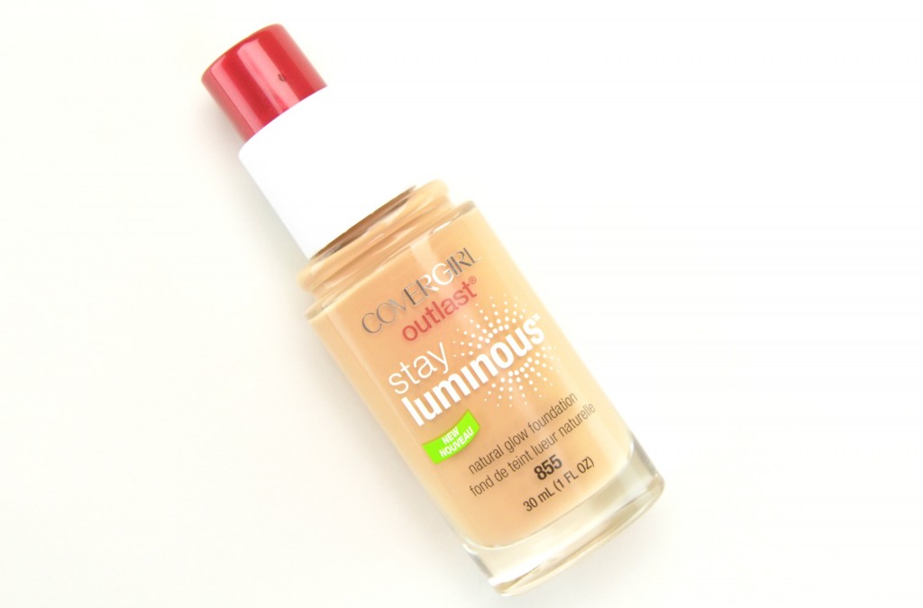 Cover Girl Outlast Stay Luminous Foundation 