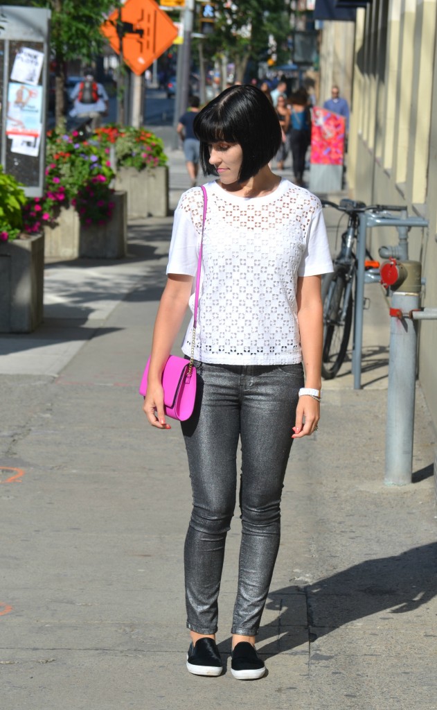 What I Wore, Canadian fashionista, white top, gap tee, purple purse, H&m purse, white fossil watch, silver pants, swarovski bracelet, Slip-on Sneakers 
