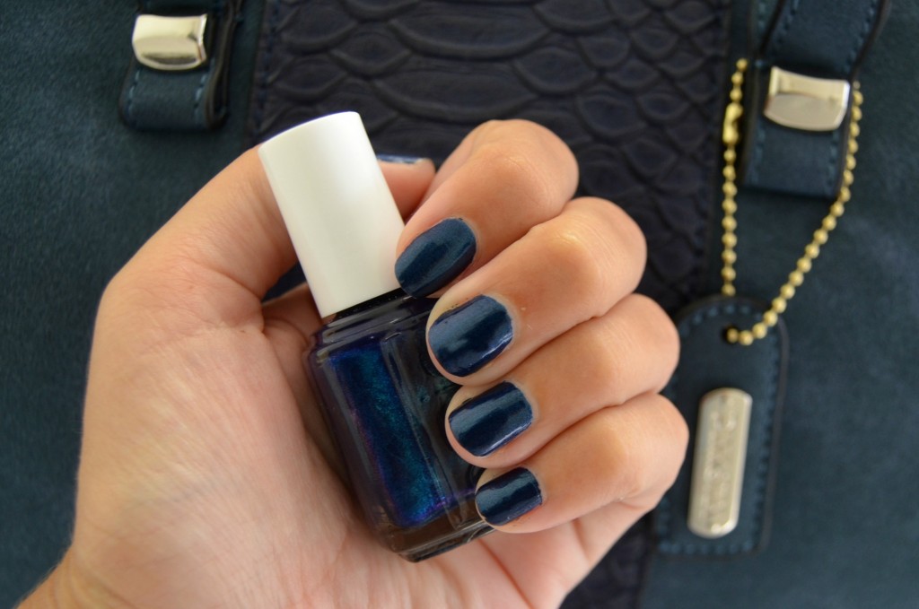 Essie Bell Bottom Blues 