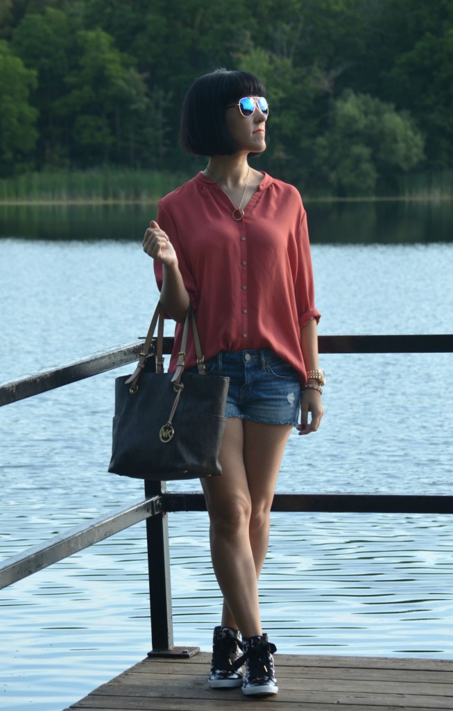 What I Wore, Canadian fashionista, Canada fashion blogger, burnt orange blouse, GERRY WEBER blouse, Pearls For Girls jewelry, Michael Kors rose gold watch American Eagle shorts,  Kate Spade sneakers 