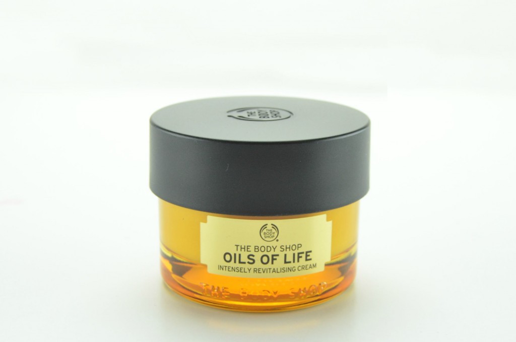 The Body Shop Oils Of Life Intensely Revitalising Cream 