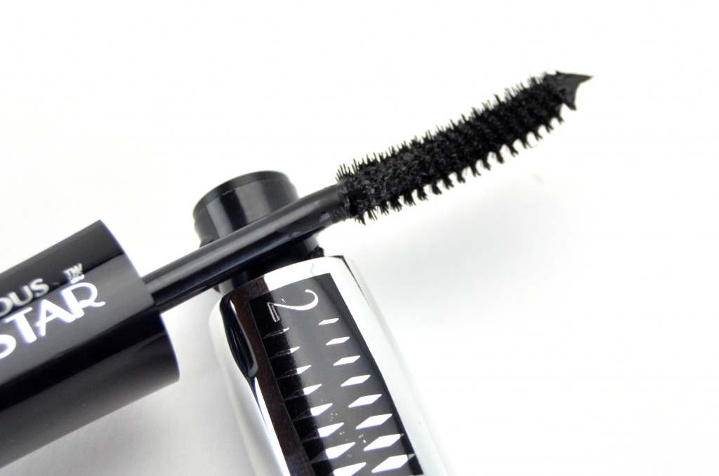 L’Oreal Voluminous Superstar Mascara 