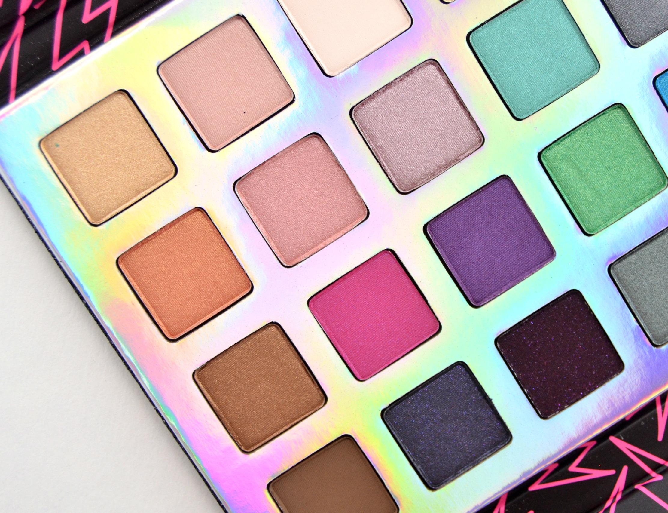 Sephora Collection Jem and The Holograms Collection (6) – The Pink ...