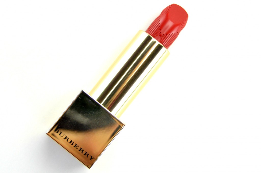 Burberry Kisses Lipstick in Military Red 