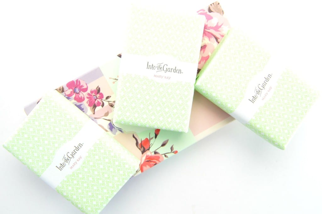 Mary Kay Into The Garden Soap Set 