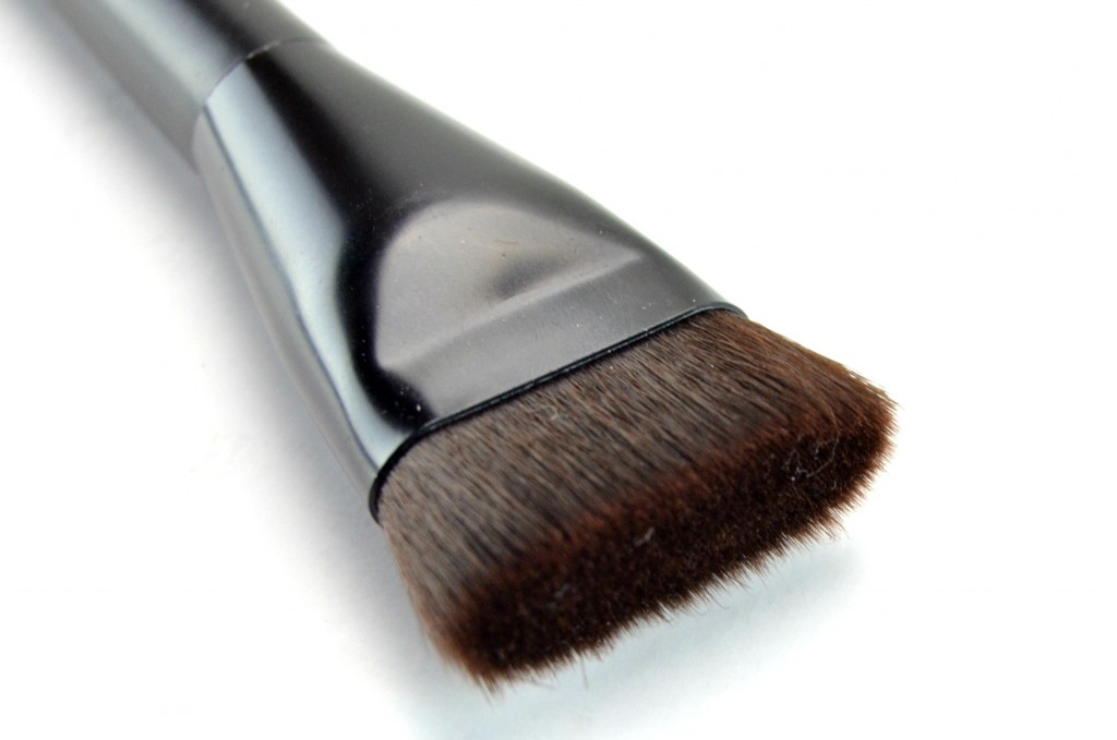 Avon Pro Contour Brush