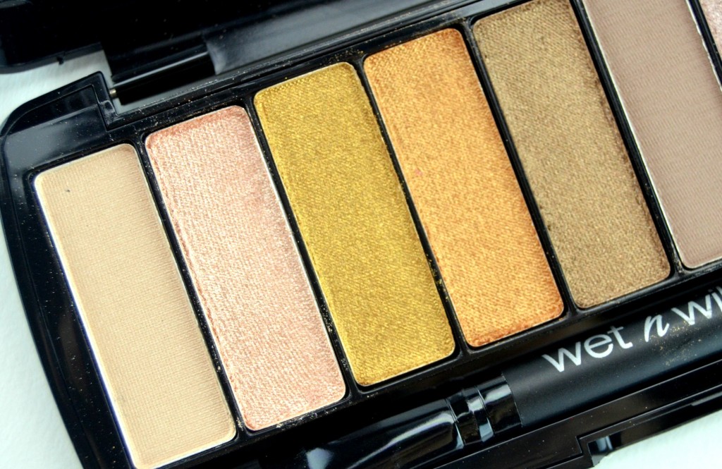 Wet N Wild10-Pan Studio Eyeshadow Palette in Coming in Latte