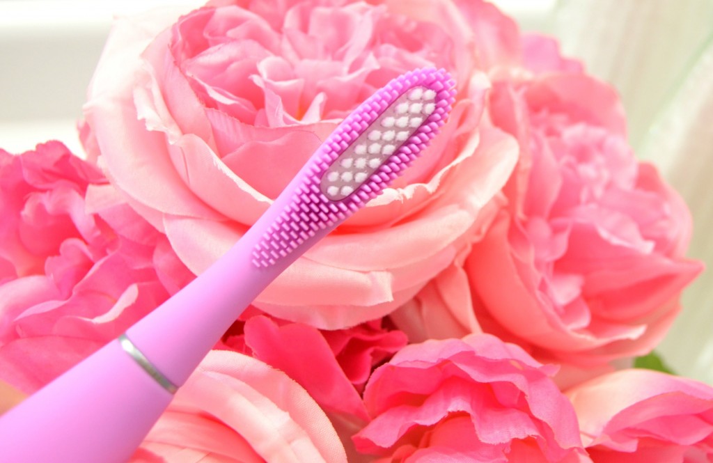 FOREO ISSA Hybrid Toothbrush