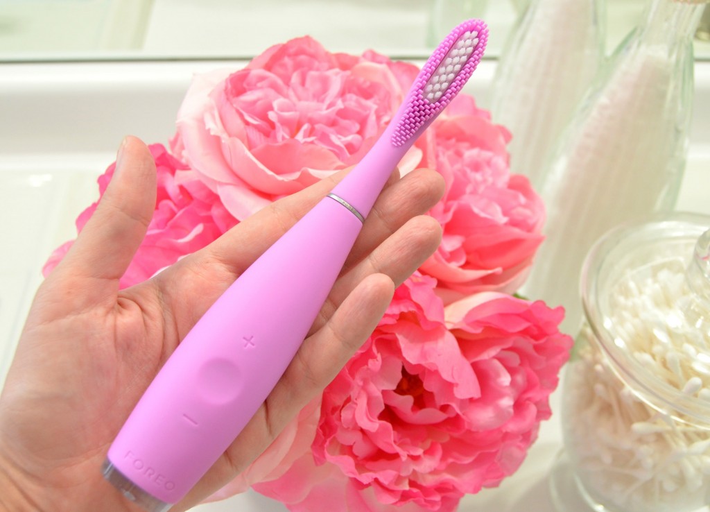 FOREO ISSA Hybrid Toothbrush