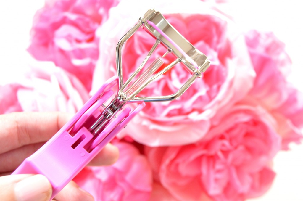 Tweezerman Curl & Go Eyelash Curler