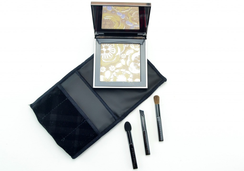 Burberry Runway Palette Illuminating Powder Face & Eyes