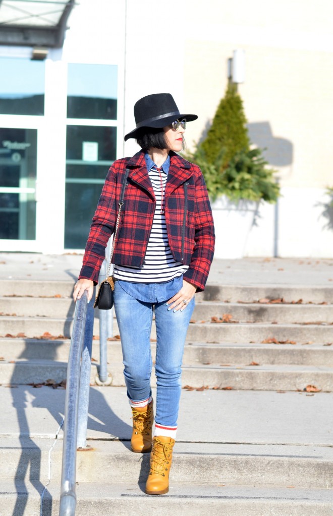 Forever 21 plaid outlet boots