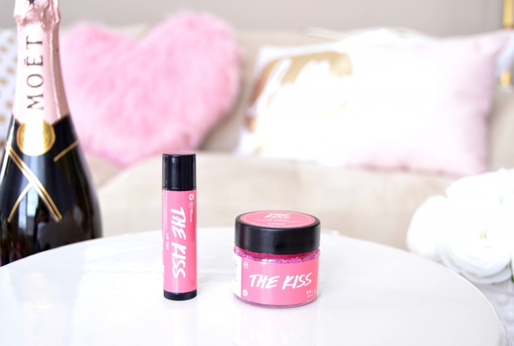 LUSH The Kiss Lip Scrub, LUSH, blog Toronto, blog Canada, fashion bloggers Toronto, how to start a fashion blog, hello fashion blog 